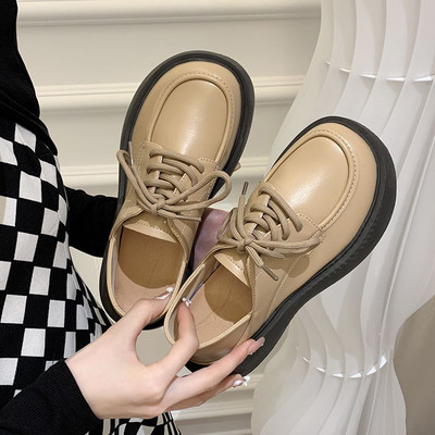 Új modell bőr fűzős női cipő