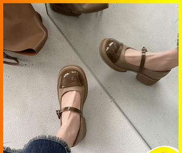 Γυναικεία παπούτσια σε τρία χρώματα