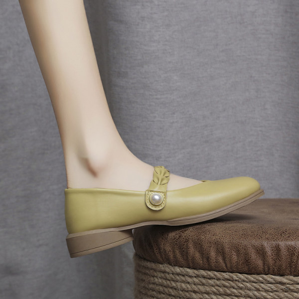 Sieviešu ikdienas apavi