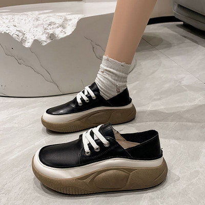 Női cipő alkalmi modell öko bőrből, fűzős