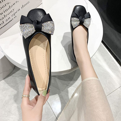 Női cipő szalaggal - három színben