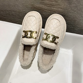 Lapos talpú steppelt női cipő új modellje