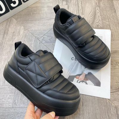 Sieviešu apavi ar augstu zoli divās krāsās