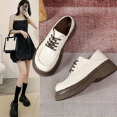 Ikdienas apavi ar šņorēm