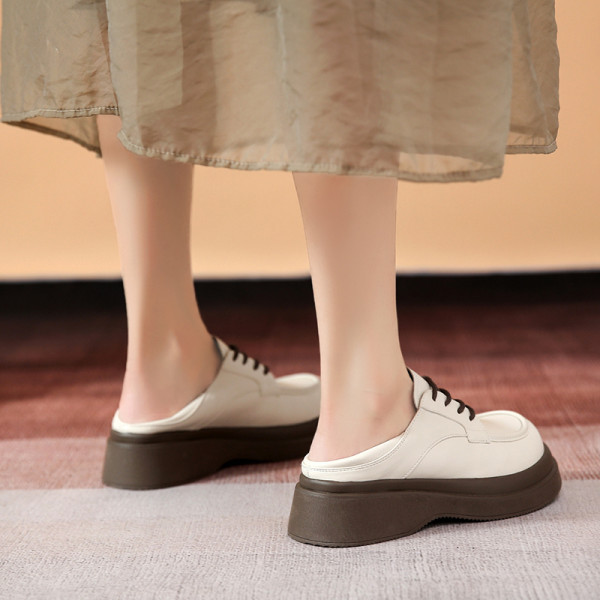 Ikdienas apavi ar šņorēm