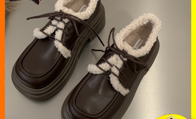 Γυναικεία παπούτσια με κορδόνια και φόδρα