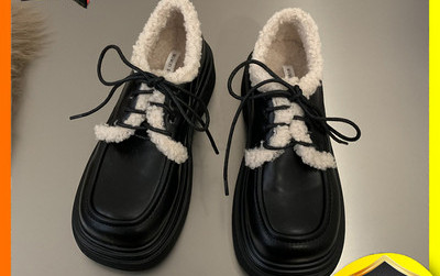 Γυναικεία παπούτσια με κορδόνια και φόδρα