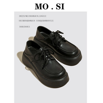 Нов модел дамски обувки с връзки -черен цвят