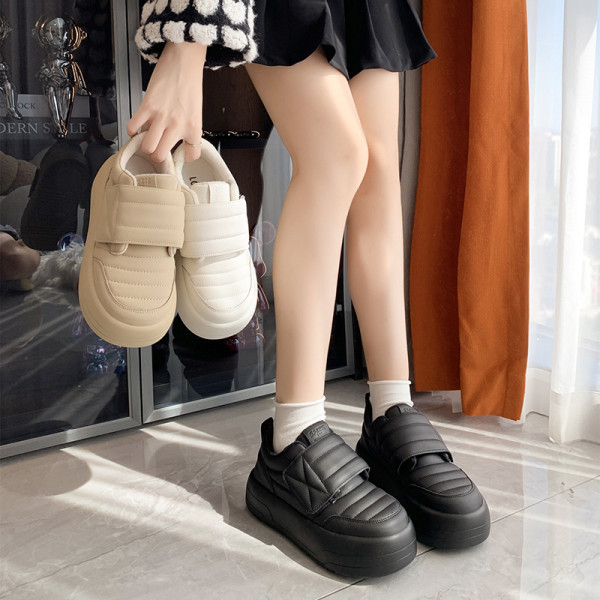 Női alkalmi cipő tépőzárral