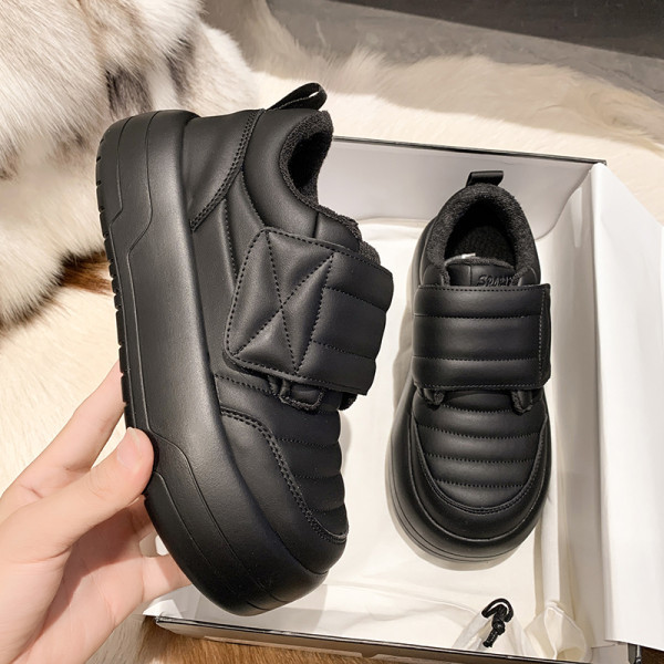 Női alkalmi cipő tépőzárral