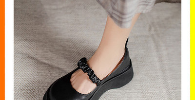 Παπούτσια με ψηλή πλατφόρμα