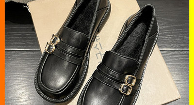 Casual παπούτσια με αγκράφα