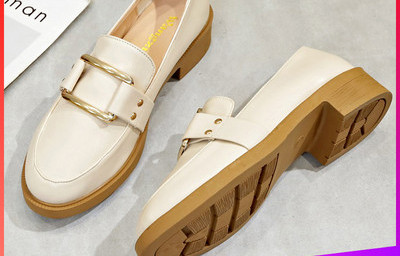 Ženske cipele s petom i kopčom