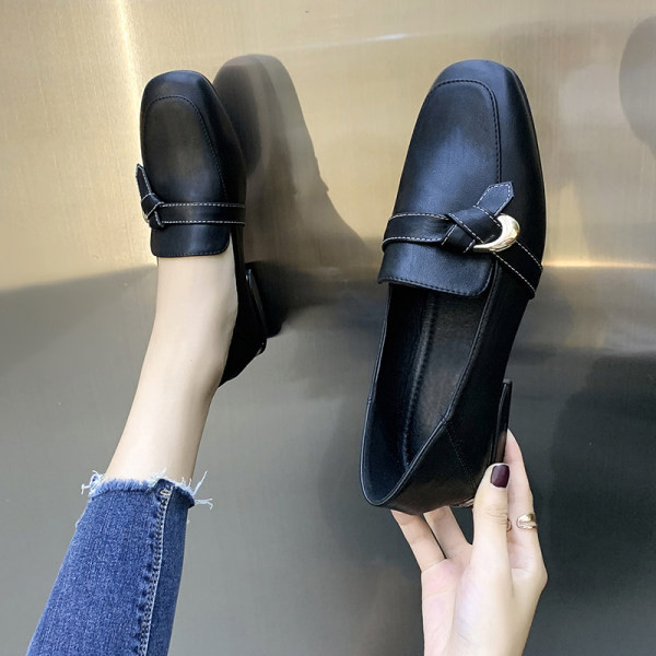 Női alacsony sarkú eko bőr alkalmi cipő