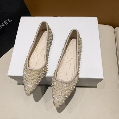 Madingi moteriški batai smailiais pirštais su perlais