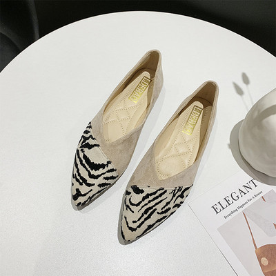 Sieviešu ikdienas apavu modelis