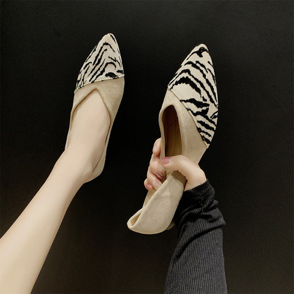 Sieviešu ikdienas apavu modelis