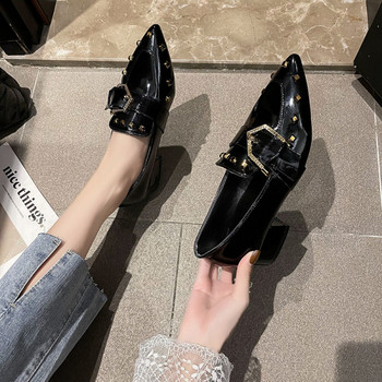 Дамски ежедневни обувки с нитове и ток