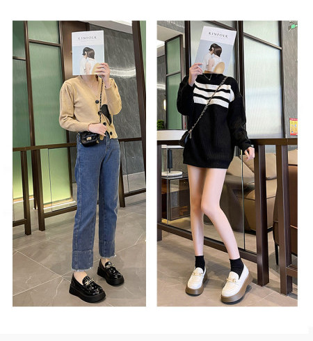 Μοντέρνα γυναικεία παπούτσια με επίπεδη σόλα - ασπρόμαυρο χρώμα