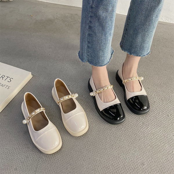 Moteriški odiniai batai su dirželiu