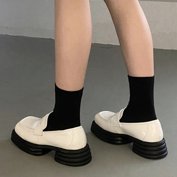 Дамски обувки с ток в два цвята 