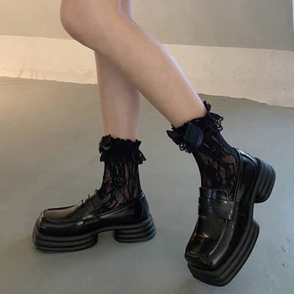 Γυναικεία παπούτσια με τακούνια σε δύο χρώματα