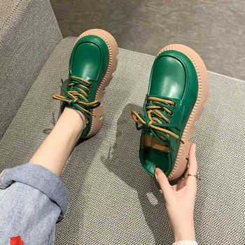 Дамски обувки с връзки в три цвята 