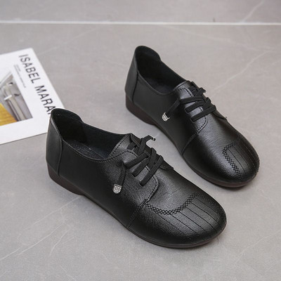 Γυναικεία παπούτσια από οικολογικό δέρμα με κορδόνια casual μοντέλο