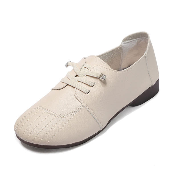 Γυναικεία παπούτσια από οικολογικό δέρμα με κορδόνια casual μοντέλο