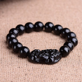 Vīriešu rokassprādzes ikdienas modelis