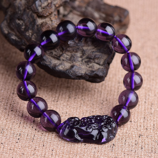 Vīriešu rokassprādzes ikdienas modelis