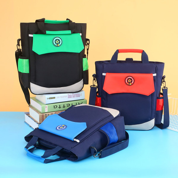 Gyermek napi táska vállfogantyúval