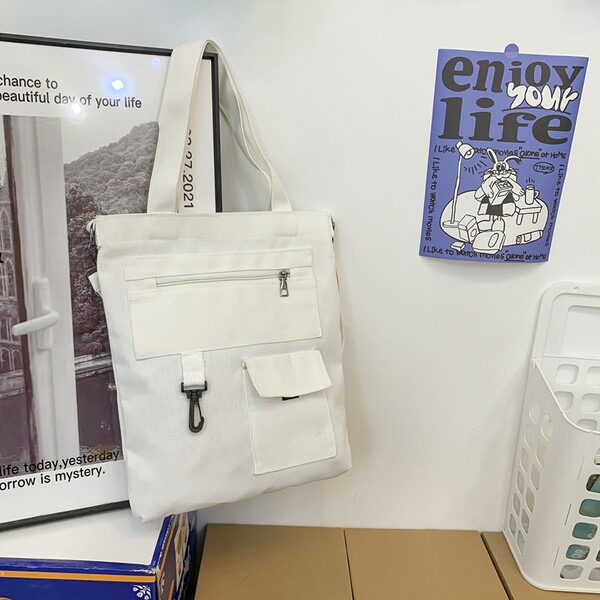 Bērnu soma ar ārējo kabatu