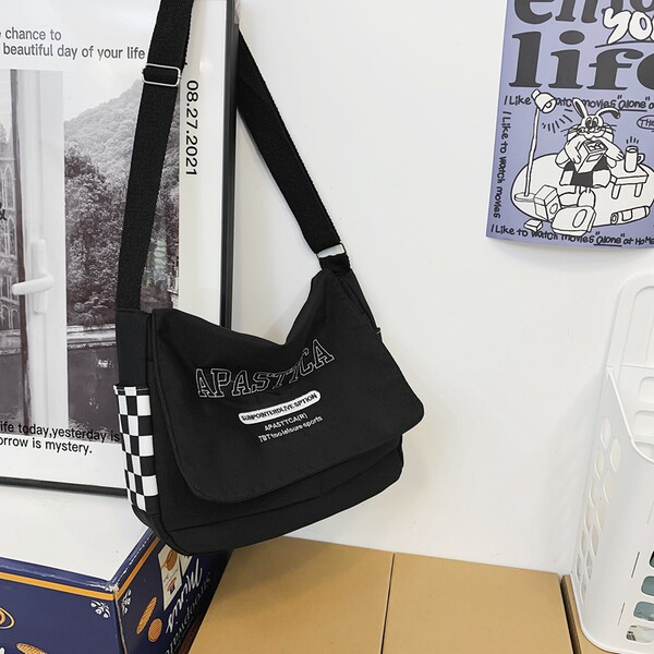 Vászon gyerektáska felirattal és vállfogantyúval