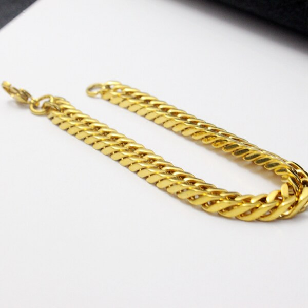 Férfi karkötő arany színben - három modell