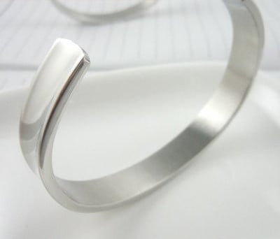 Férfi állítható titán acél karkötő