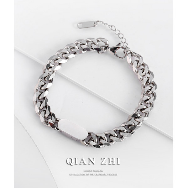 Vīriešu titāna tērauda rokassprādzes ikdienas modelis