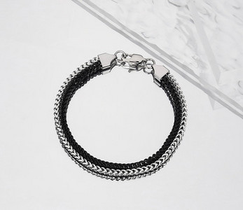 Vīriešu rokassprādzes ikdienas modelis izgatavots no titāna tērauda