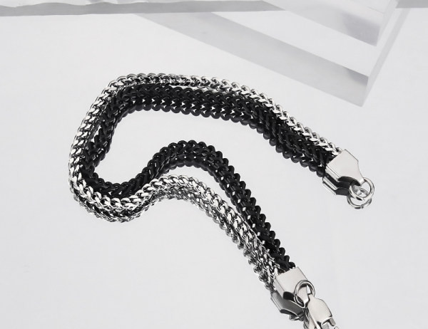 Vīriešu rokassprādzes ikdienas modelis izgatavots no titāna tērauda