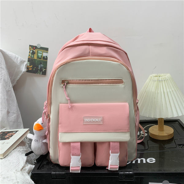 Mugursoma skolēniem ar atslēgu piekariņu