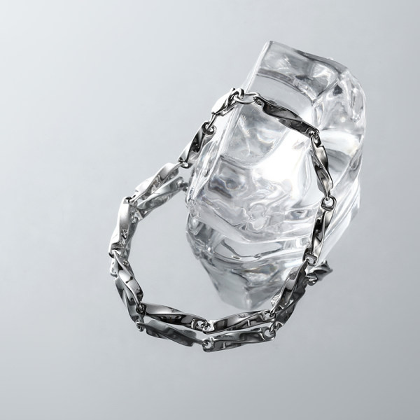 Titāna tērauda rokassprādze vīriešiem