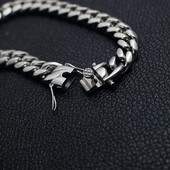 Pletena muška narukvica