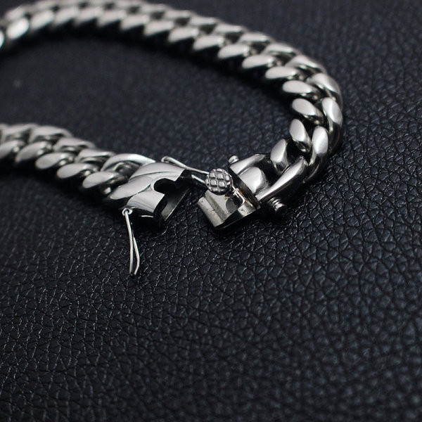 Pletena muška narukvica