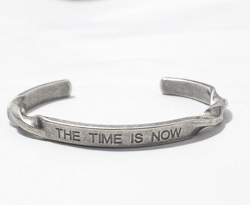 Alkalmi férfi acél karkötő felirattal