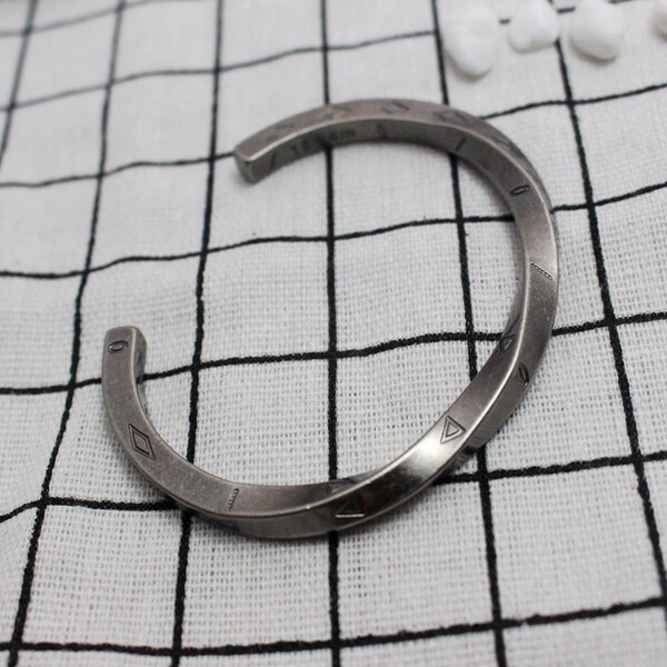 Vīriešu retro titāna tērauda rokassprādze