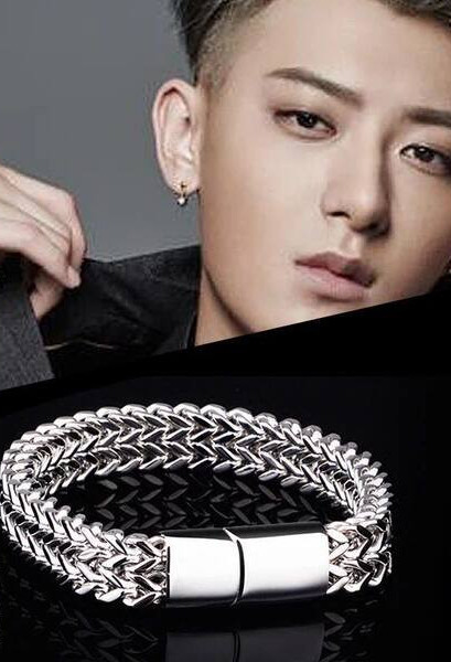 Férfi karkötő fém csattal