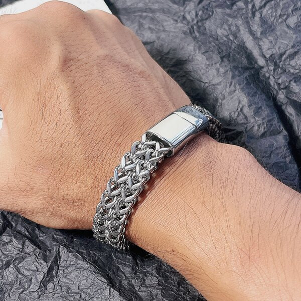 Pletena muška čelična narukvica