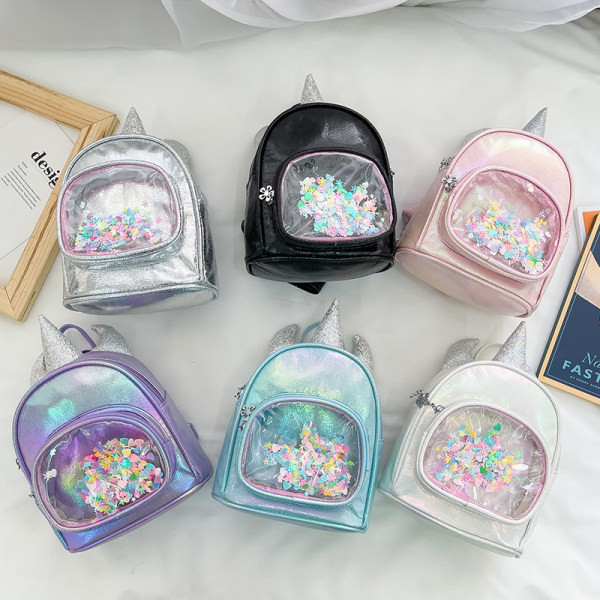 Mala dječja torba sa 3D elementima