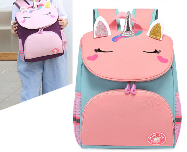 Krāsaina bērnu mugursoma ar 3D elementu un platām plecu siksnām