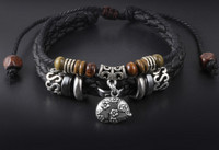 Ανδρικό βραχιόλι με μεταλλικό μενταγιόν